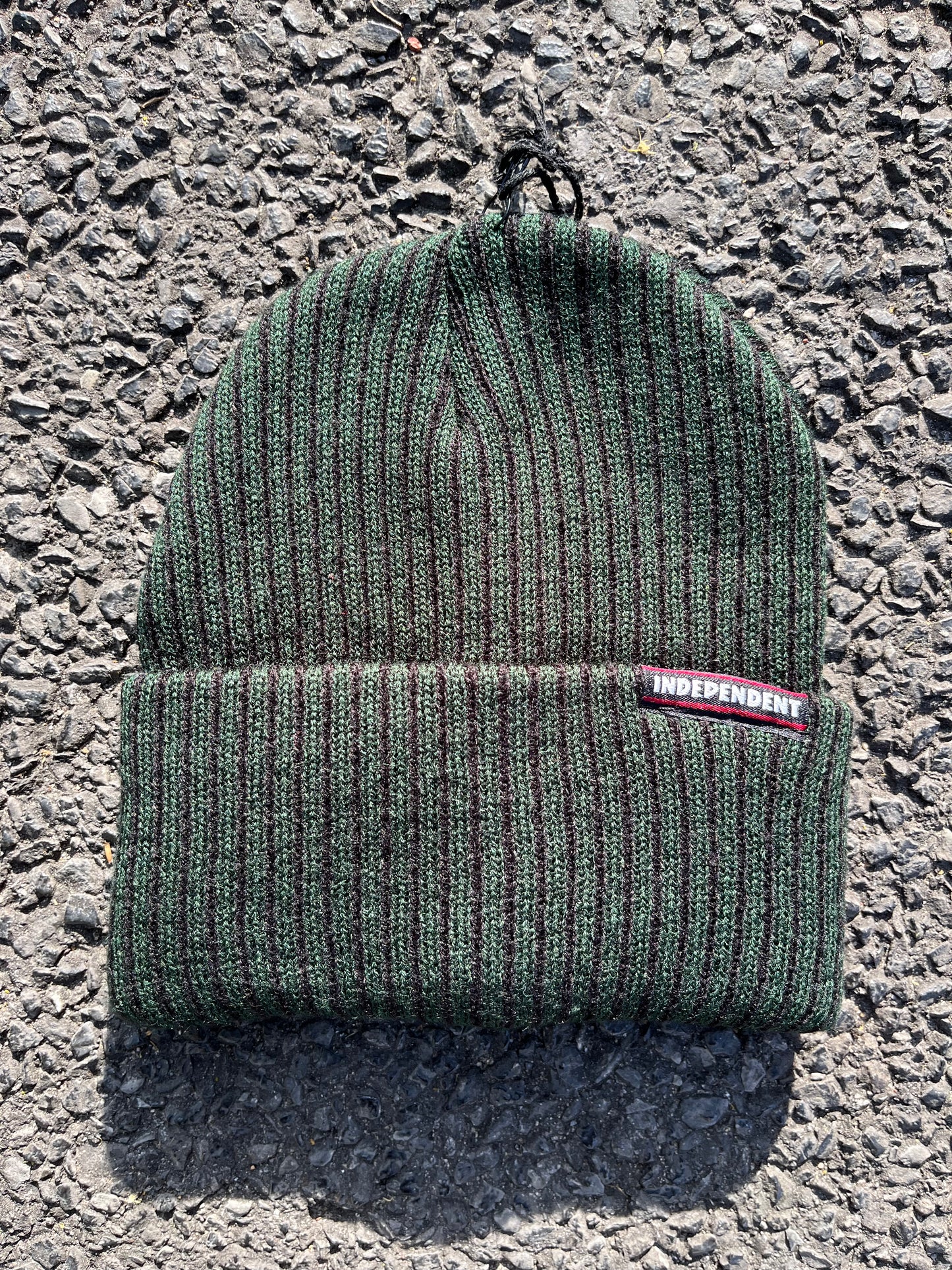 INDEPENDENT - STREAK LABEL BEANIE