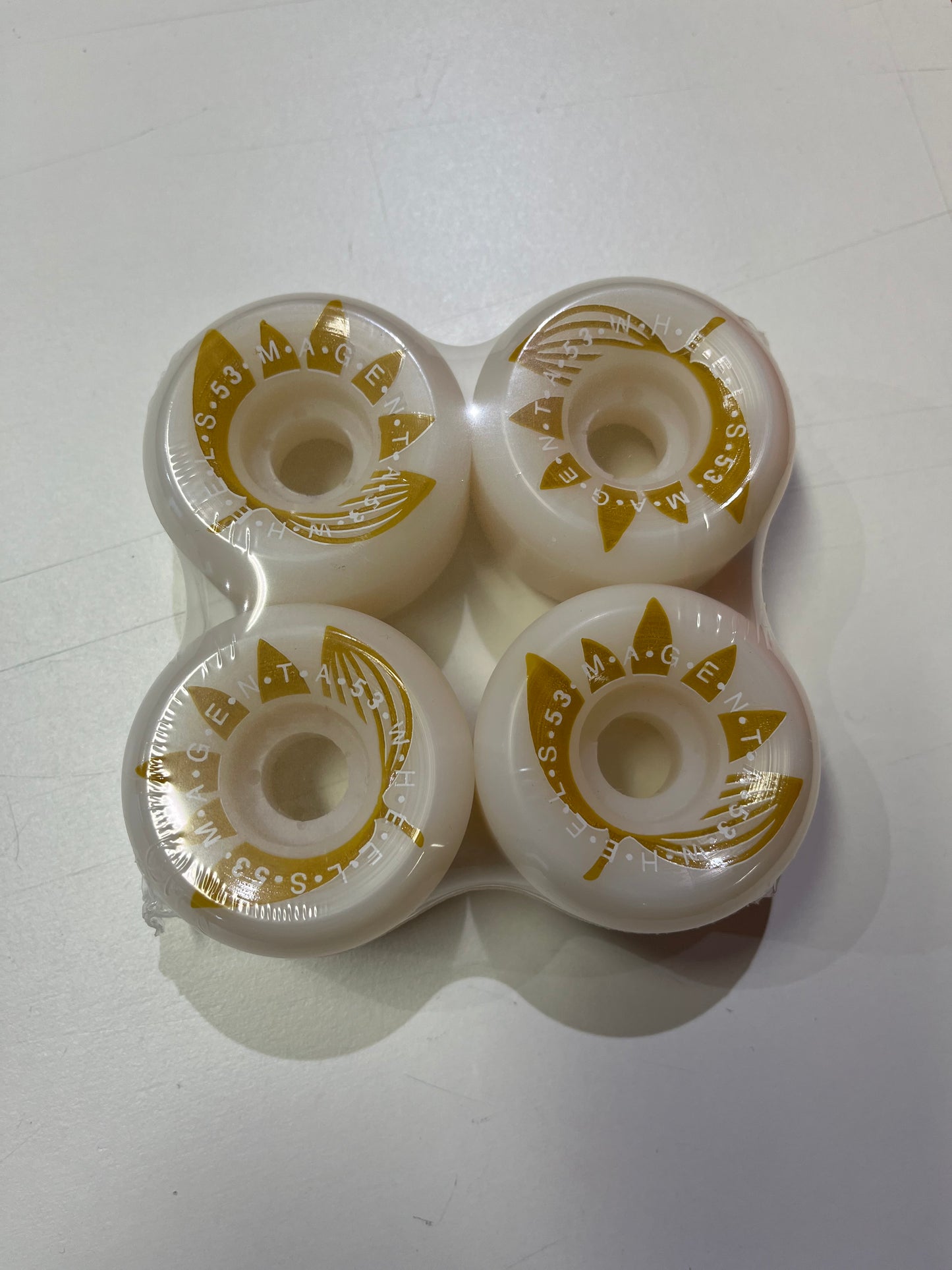 MAGENTA - CONICAL POWER WHEELS - WHITE/GOLD - 53MM