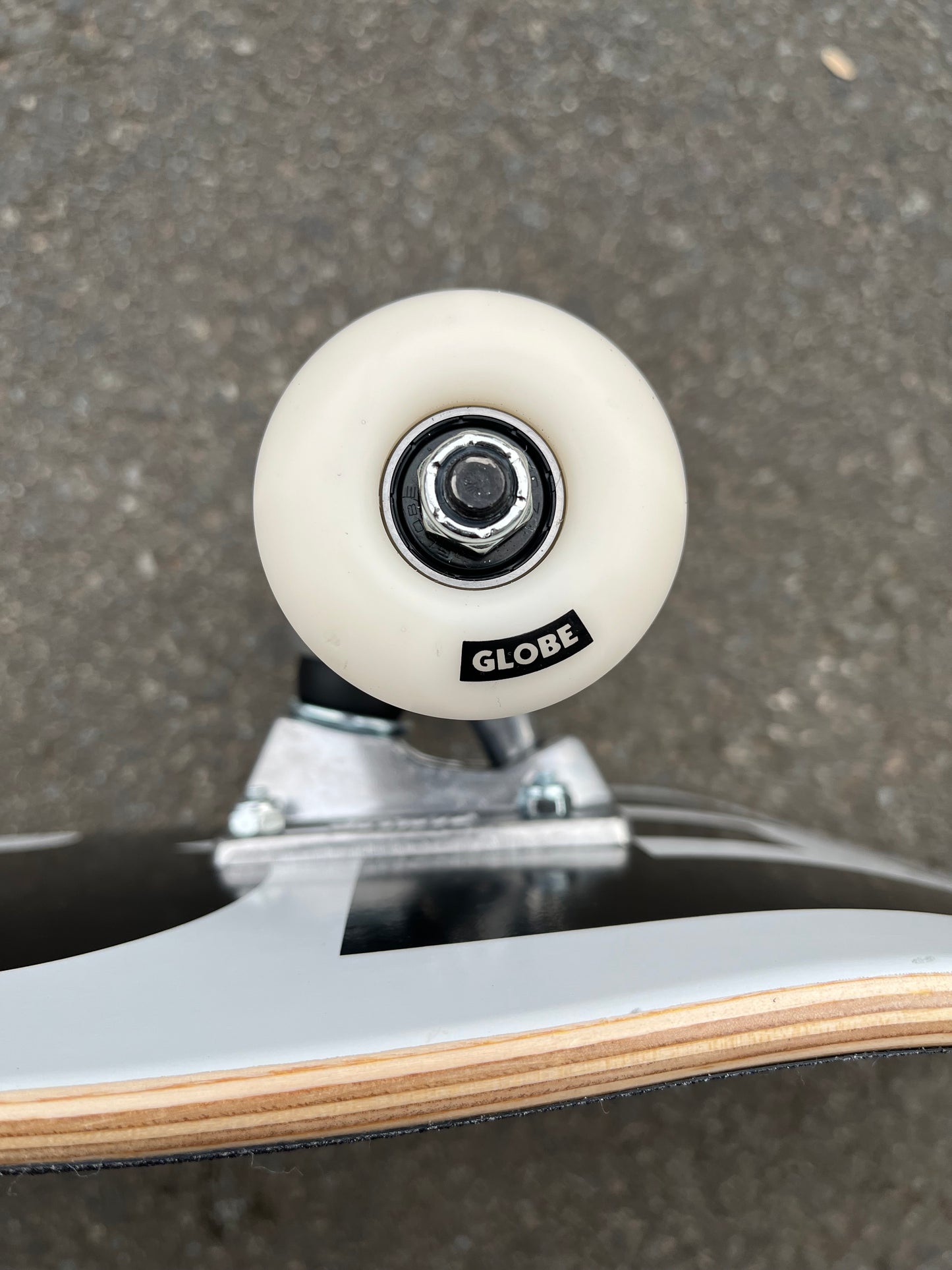 GLOBE - G0 FUBAR COMPLETE - WHITE/BLACK - 8.0